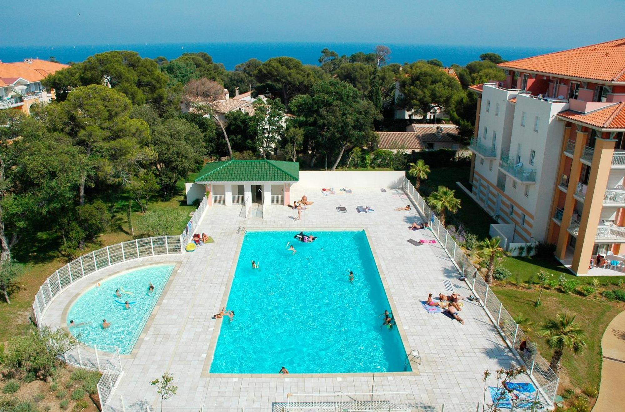 Vacancéole - Les Calanques Du Parc Fréjus Exterior foto